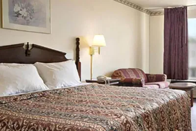 Photo 5 - Royal Extended Stay Alcoa