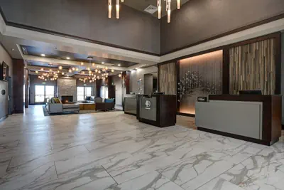 Photo 3 - DoubleTree by Hilton Denver International Airport
