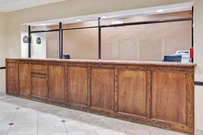 Photo 4 - Super 8 by Wyndham IAH West/Greenspoint
