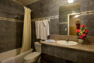 Photo 2 - Palace Inn Oxnard