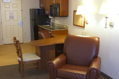Photo 3 - Candlewood Suites Champaign-Urbana University Area by IHG