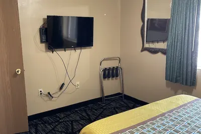 Photo 4 - Riverton Inn & Suites