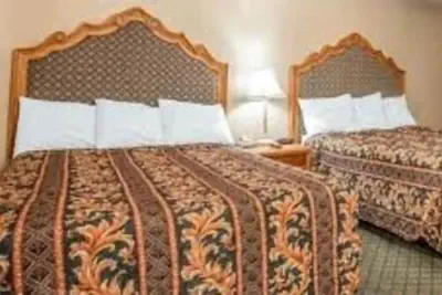 Photo 3 - Riverton Inn & Suites