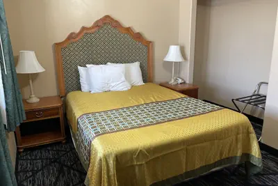 Photo 5 - Riverton Inn & Suites