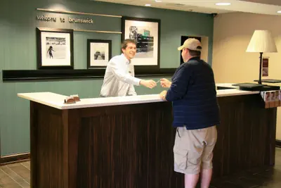 Photo 5 - Hampton Inn & Suites Brunswick