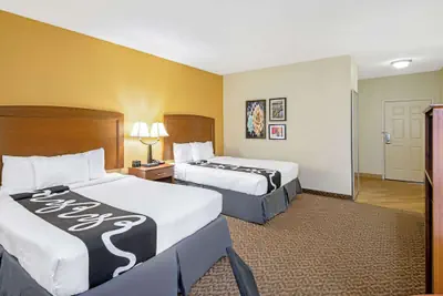 Photo 5 - La Quinta Inn & Suites by Wyndham Lawton / Fort Sill
