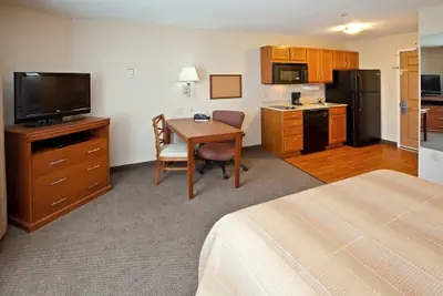 Photo 4 - Candlewood Suites Louisville North by IHG