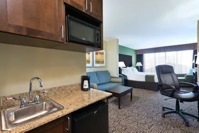 Photo 3 - Holiday Inn Express Hotel & Suites Richfield by IHG