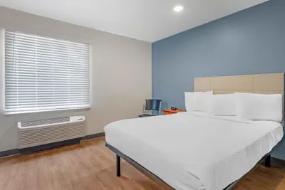 Photo 4 - Extended Stay America Select Suites - Fort Myers - Northeast