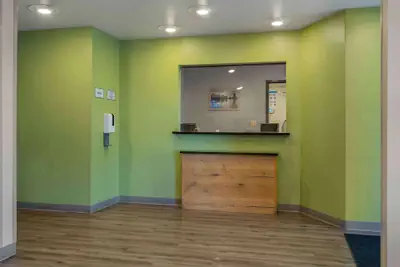 Photo 4 - Extended Stay America Select Suites - Orlando - South