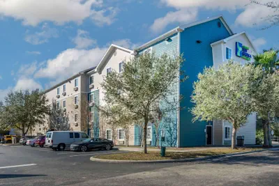 Photo 2 - Extended Stay America Select Suites - Orlando - South