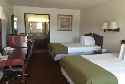 Photo 5 - Interstate Motel Guthrie