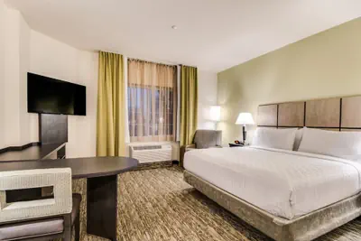 Photo 5 - Candlewood Suites Portland Airport by IHG