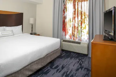 Photo 5 - Fairfield Inn & Suites Milledgeville