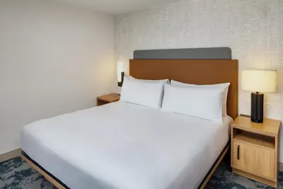 Photo 4 - Hampton Inn Nashua