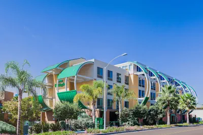 Photo 2 - Holiday Inn Oceanside Camp Pendleton Area by IHG