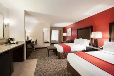 Photo 3 - Holiday Inn Oceanside Camp Pendleton Area by IHG