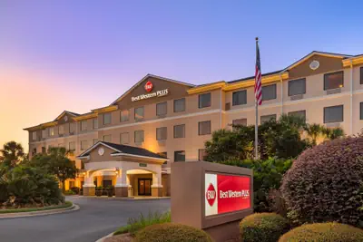 Photo 2 - Best Western Plus Valdosta Hotel & Suites