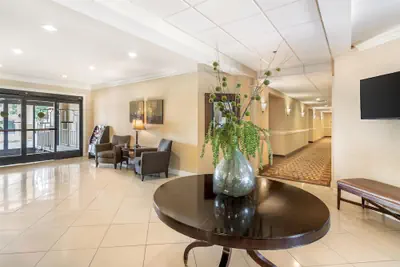 Photo 3 - Best Western Plus Valdosta Hotel & Suites