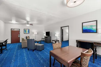Photo 4 - Best Western Palace Inn & Suites