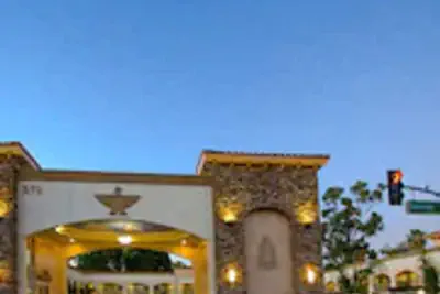 Photo 2 - Thunderbird Lodge in Riverside