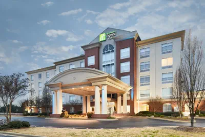 Photo 2 - Holiday Inn Express Hotel & Suites Spartanburg-North by IHG