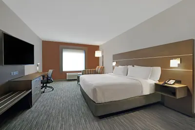 Photo 5 - Holiday Inn Express Hotel & Suites NEWPORT by IHG