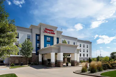 Photo 2 - Hampton Inn & Suites Canton