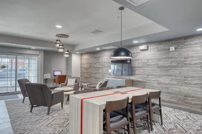 Photo 4 - Candlewood Suites Milwaukee Airport by IHG