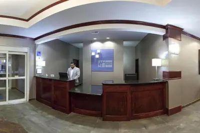Photo 3 - Holiday Inn Express Hotel and Suites Fort Stockton by IHG