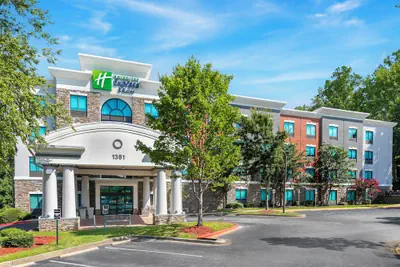 Photo 2 - Holiday Inn Express & Suites Clemson by IHG