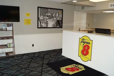 Photo 4 - Super 8 by Wyndham Traverse City