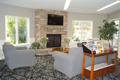 Photo 3 - Super 8 by Wyndham Traverse City