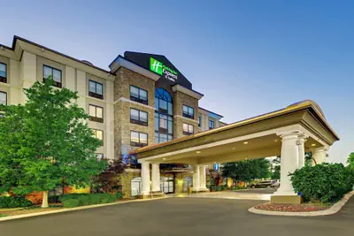 Photo 2 - Holiday Inn Express Hotel and Suites Nashville-Opryland by IHG