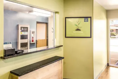 Photo 4 - WoodSpring Suites Houston Baytown
