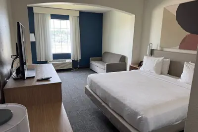 Photo 5 - Spark by Hilton Opelousas