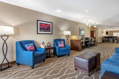 Photo 4 - Comfort Suites Manchester near Arnold AFB