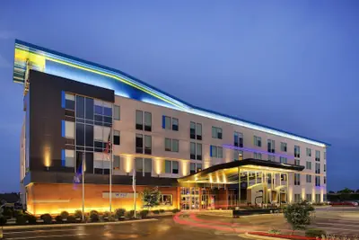 Photo 2 - Aloft by Marriott Green Bay