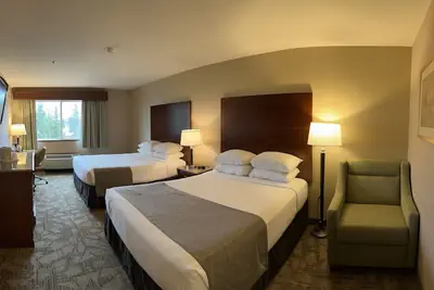 Photo 3 - Medallion Inn & Suites