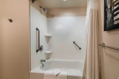 Photo 2 - Courtyard by Marriott Atlanta Buford Mall of Georgia