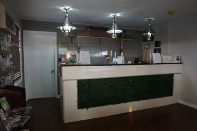 Photo 3 - Harvest Drive Family Inn