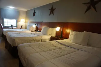Photo 4 - Harvest Drive Family Inn