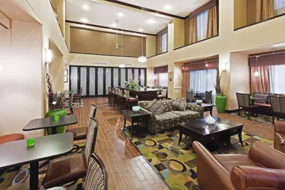 Photo 2 - Hampton Inn and Suites Dumas