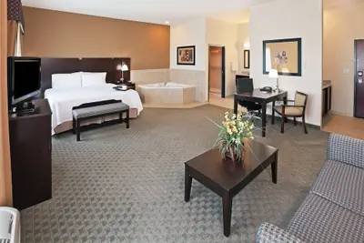 Photo 4 - Hampton Inn and Suites Dumas