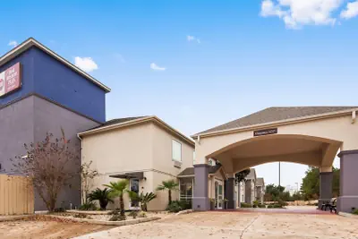 Photo 2 - Best Western Plus Deridder Inn & Suites