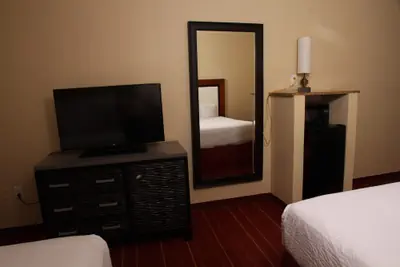 Photo 3 - Days Inn by Wyndham Semmes/Mobile