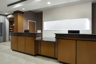 Photo 4 - Fairfield Inn & Suites by Marriott Louisville East
