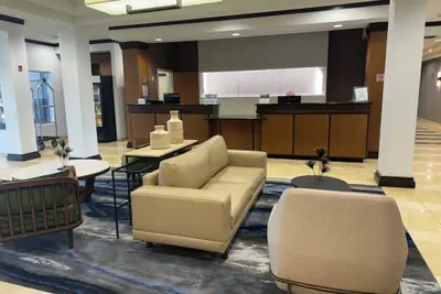 Photo 3 - Fairfield Inn & Suites by Marriott Louisville East
