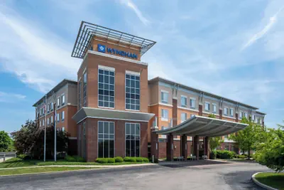 Photo 2 - Wyndham Noblesville