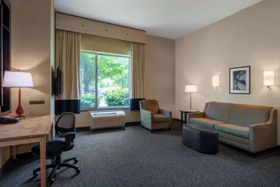 Photo 5 - Wyndham Noblesville